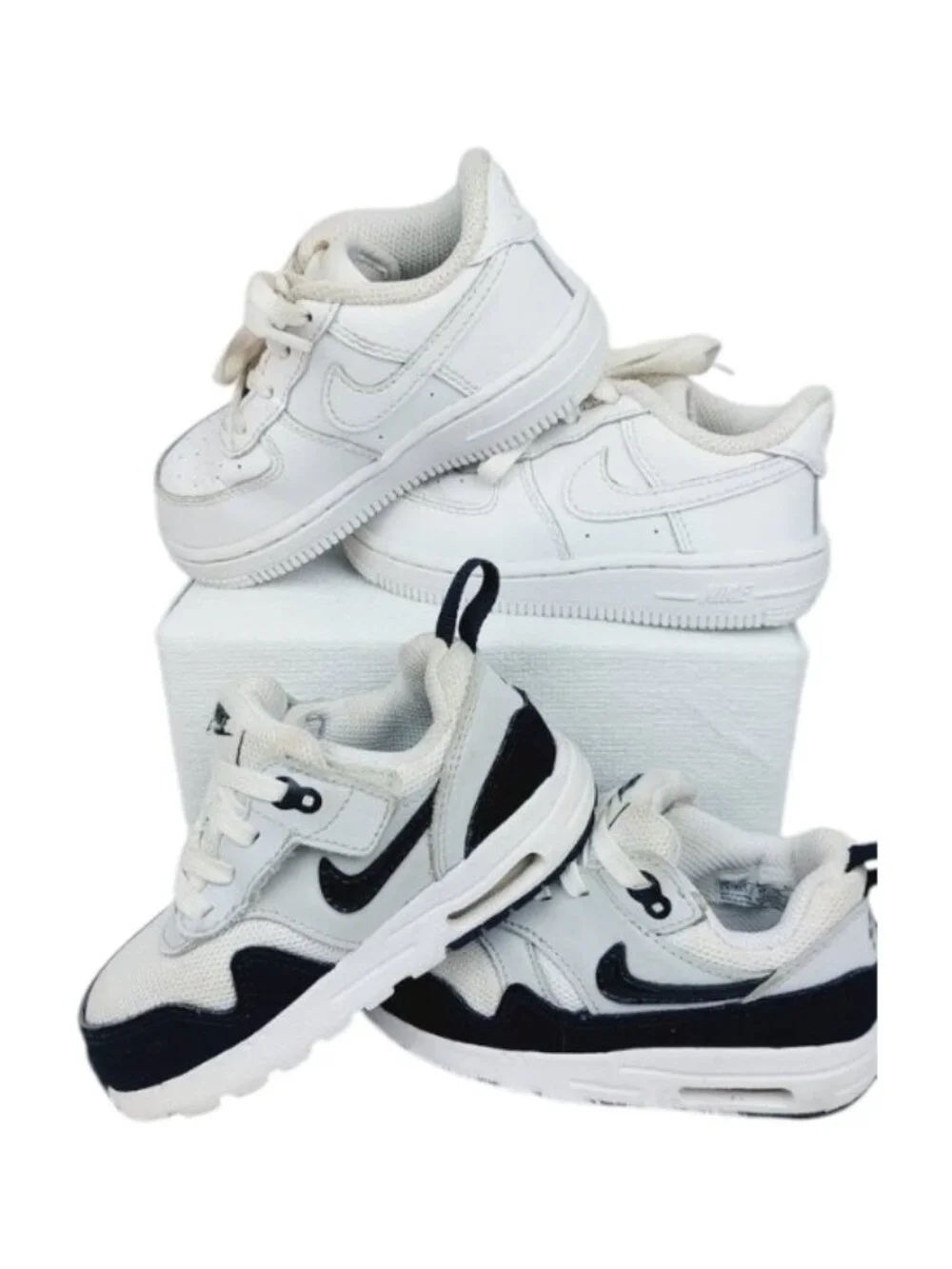 Set Of 2 Nike Boy's Platinum White Black Air Max 1 EasyOn Casual Sneaker Size 7C
